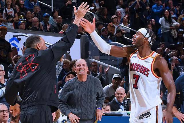 文班亚马25+7+9库里14分 马刺17分逆转胜勇士